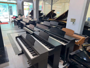 Đàn piano giá rẻ tại Thanh Xuân; Đàn piano giá rẻ tại Thanh Xuân-Piano Vũ Gia; Mua đàn piano giá rẻ tại Thanh Xuân; cửa hàng đàn piano giá rẻ tại Thanh Xuân; Mua đàn piano yamaha U1 New; piano điện giá rẻ Thanh xuân;